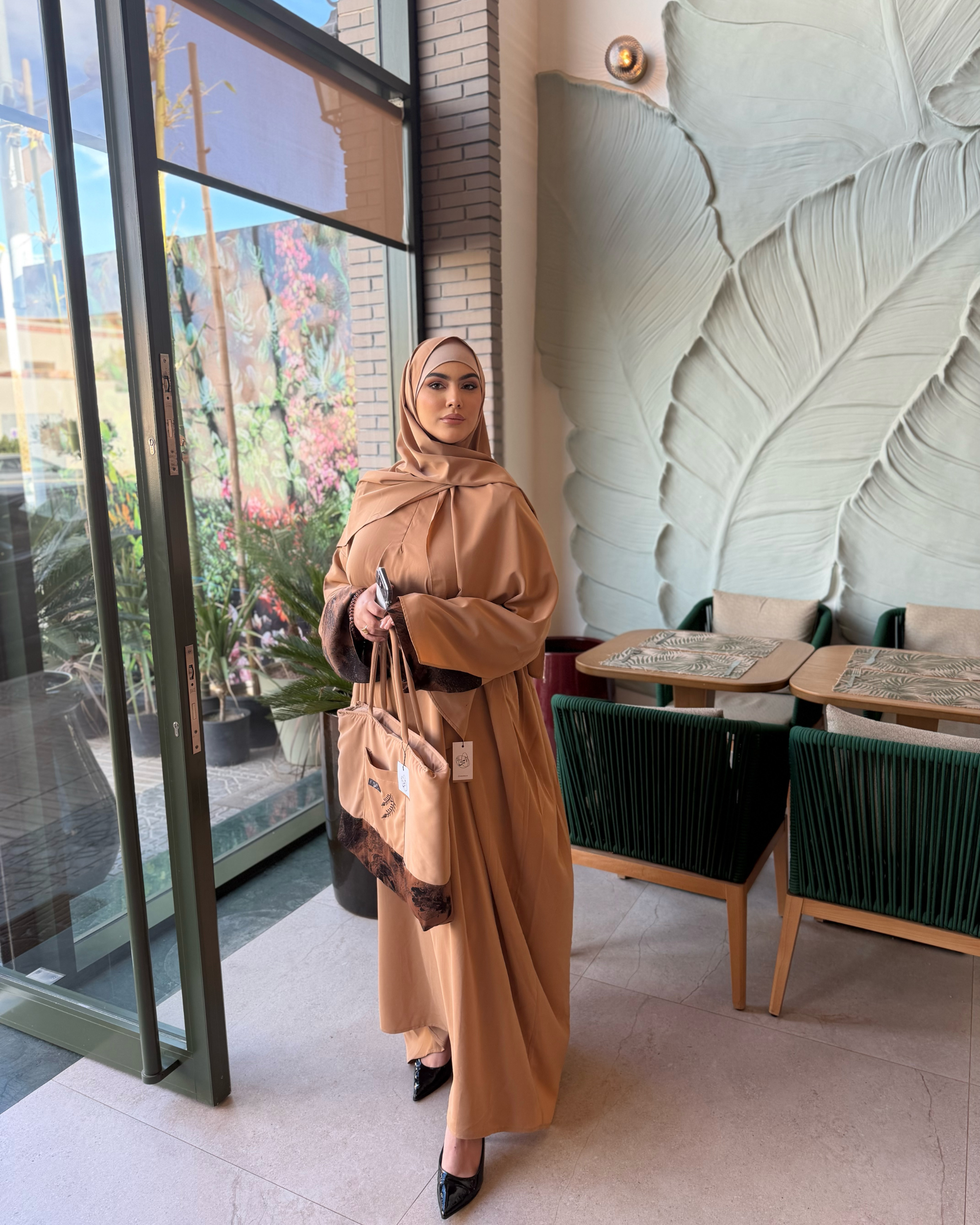 Box Abaya Dubai Beige