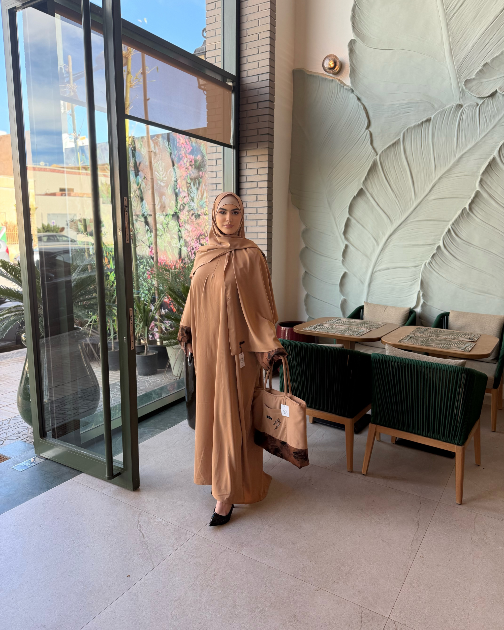 Box Abaya Dubai Beige