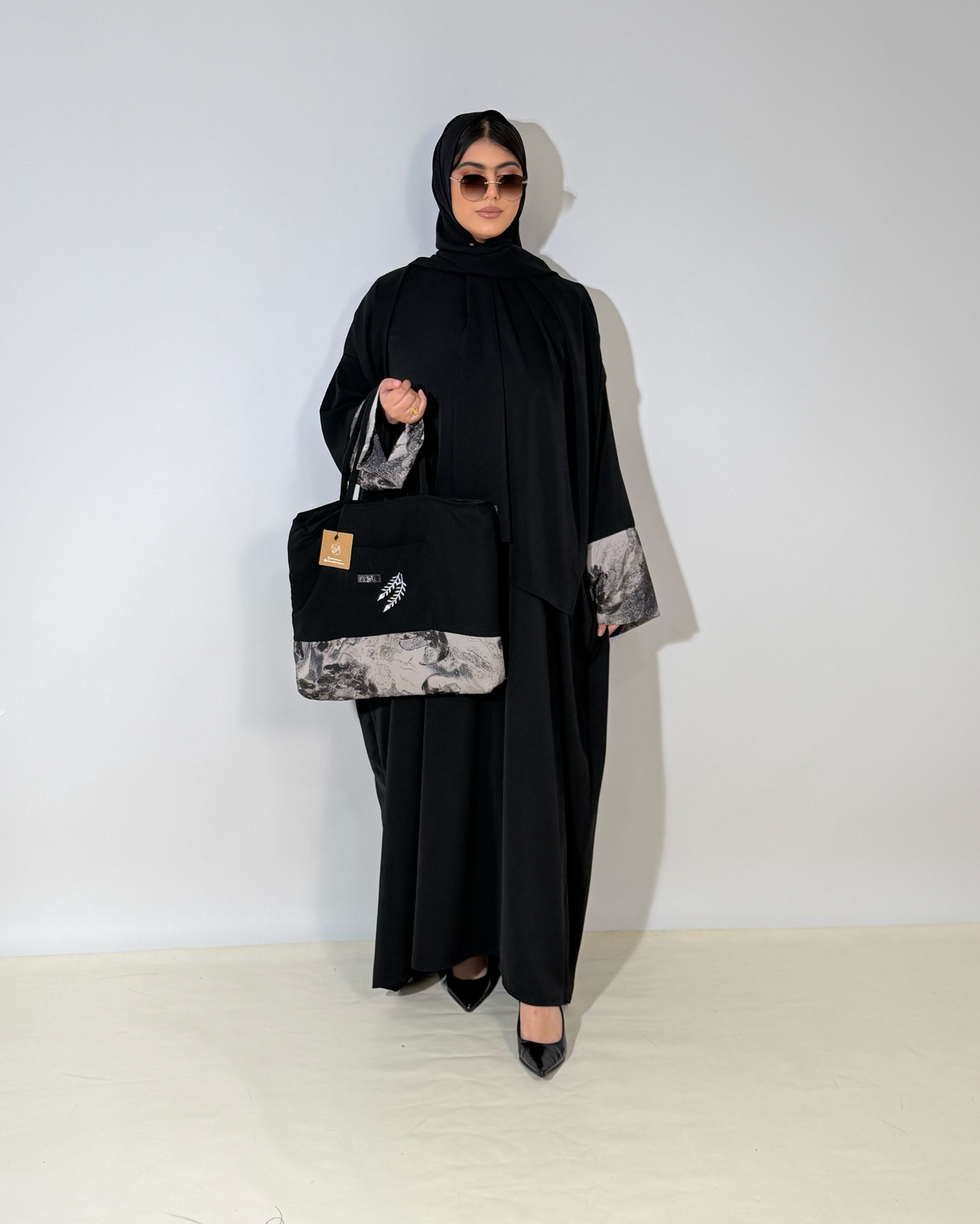 Box Abaya Style Dubai Noir