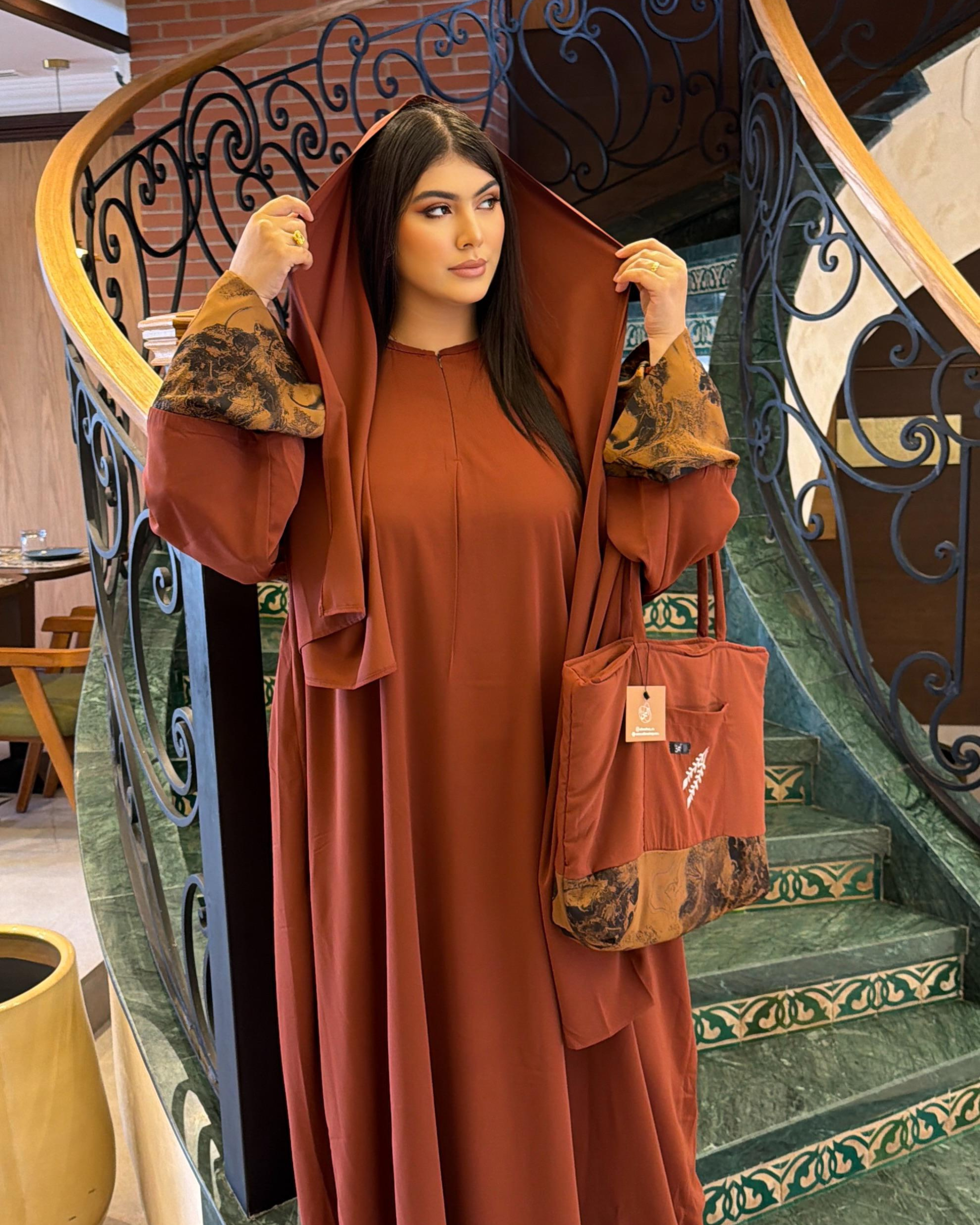 Box Abaya Dubai Brique